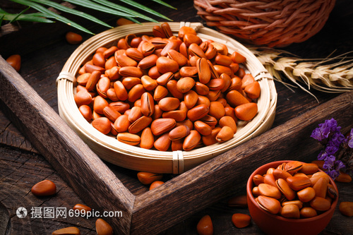 干果珍品 炒貨松子的魅力與營(yíng)養(yǎng)價(jià)值